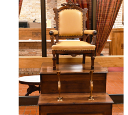 FSB Shoe Cleaning Chair - FSB Shoe Cleaning Chair